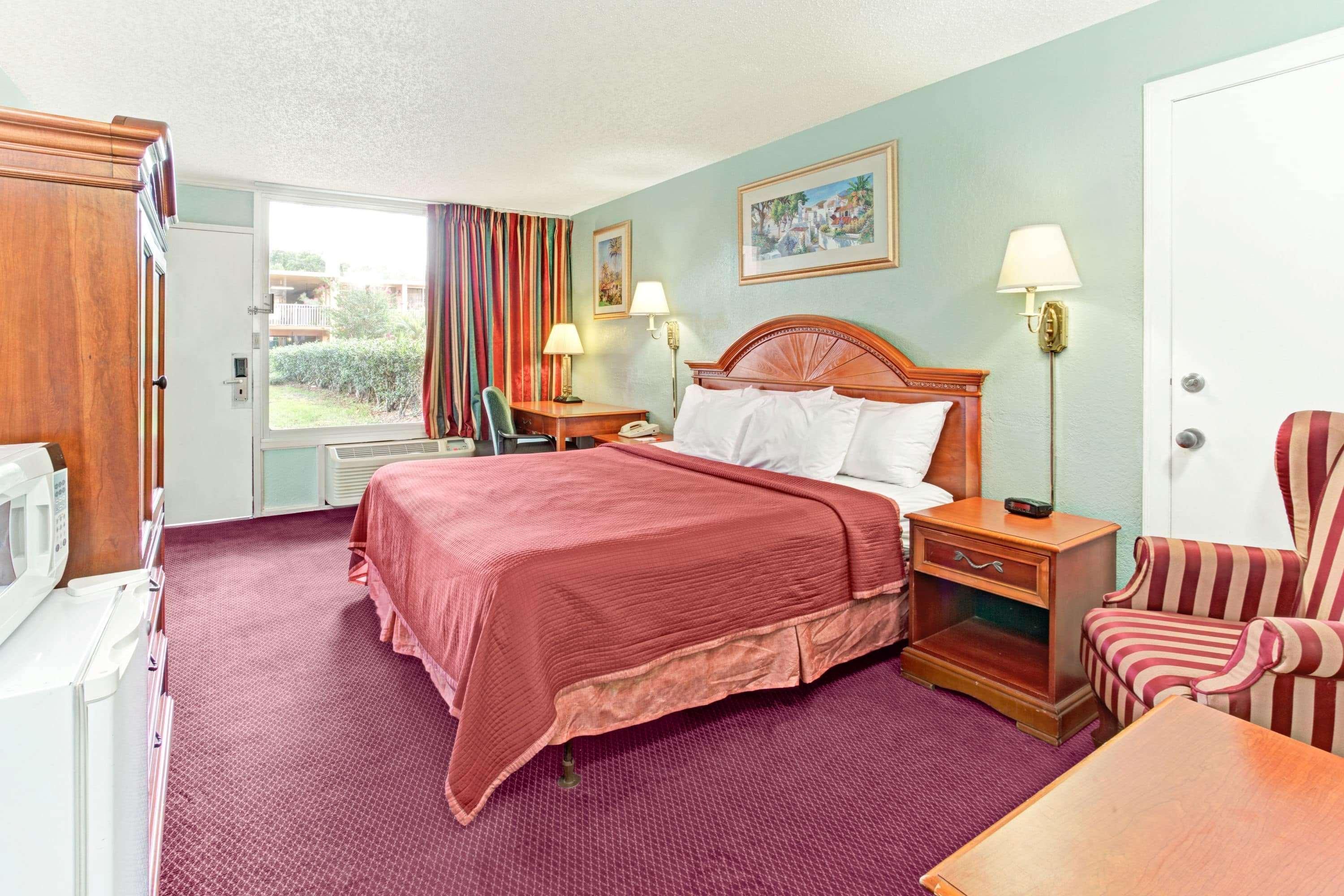 Howard Johnson By Wyndham Tropical Palms Kissimmee Exterior foto