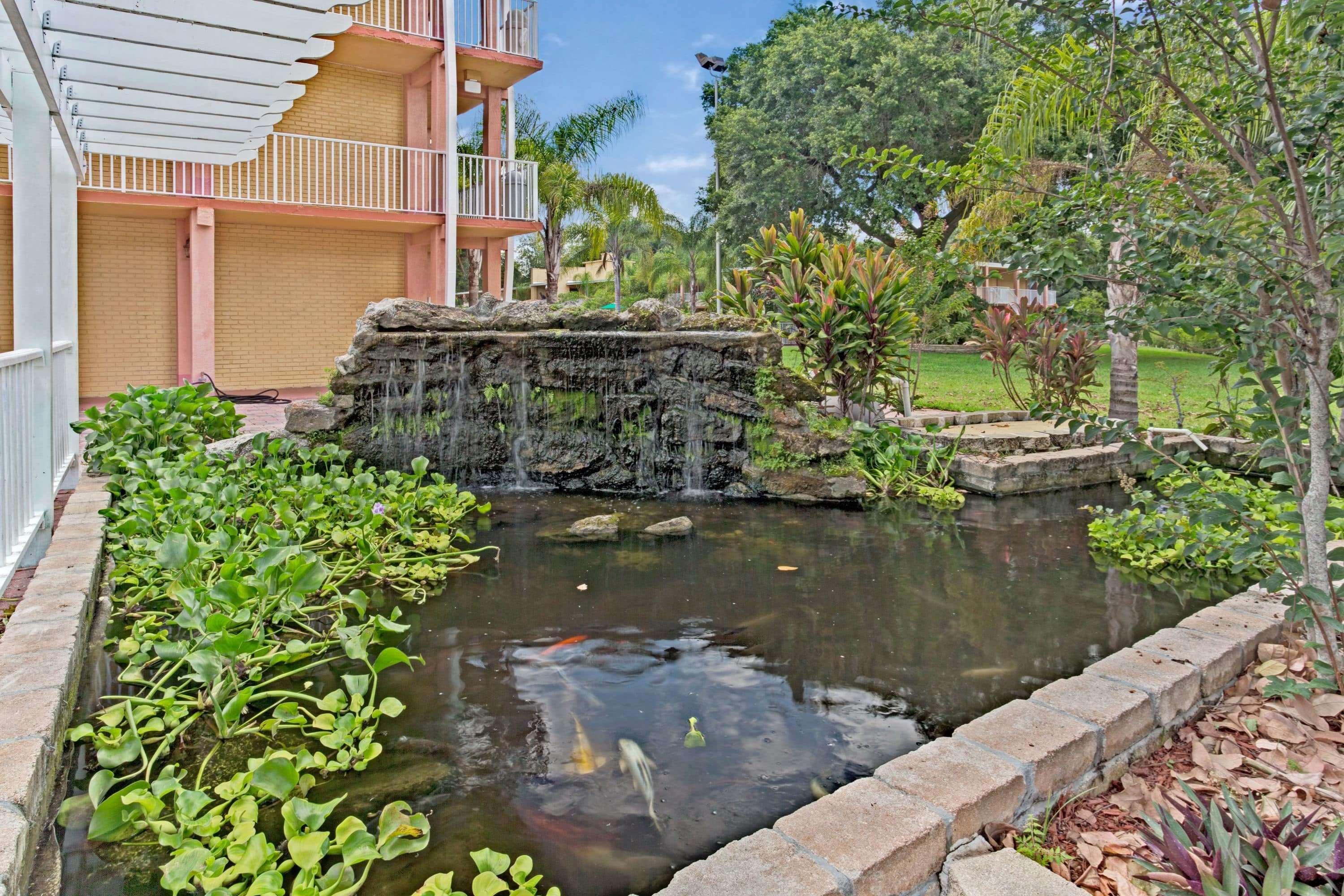 Howard Johnson By Wyndham Tropical Palms Kissimmee Exterior foto