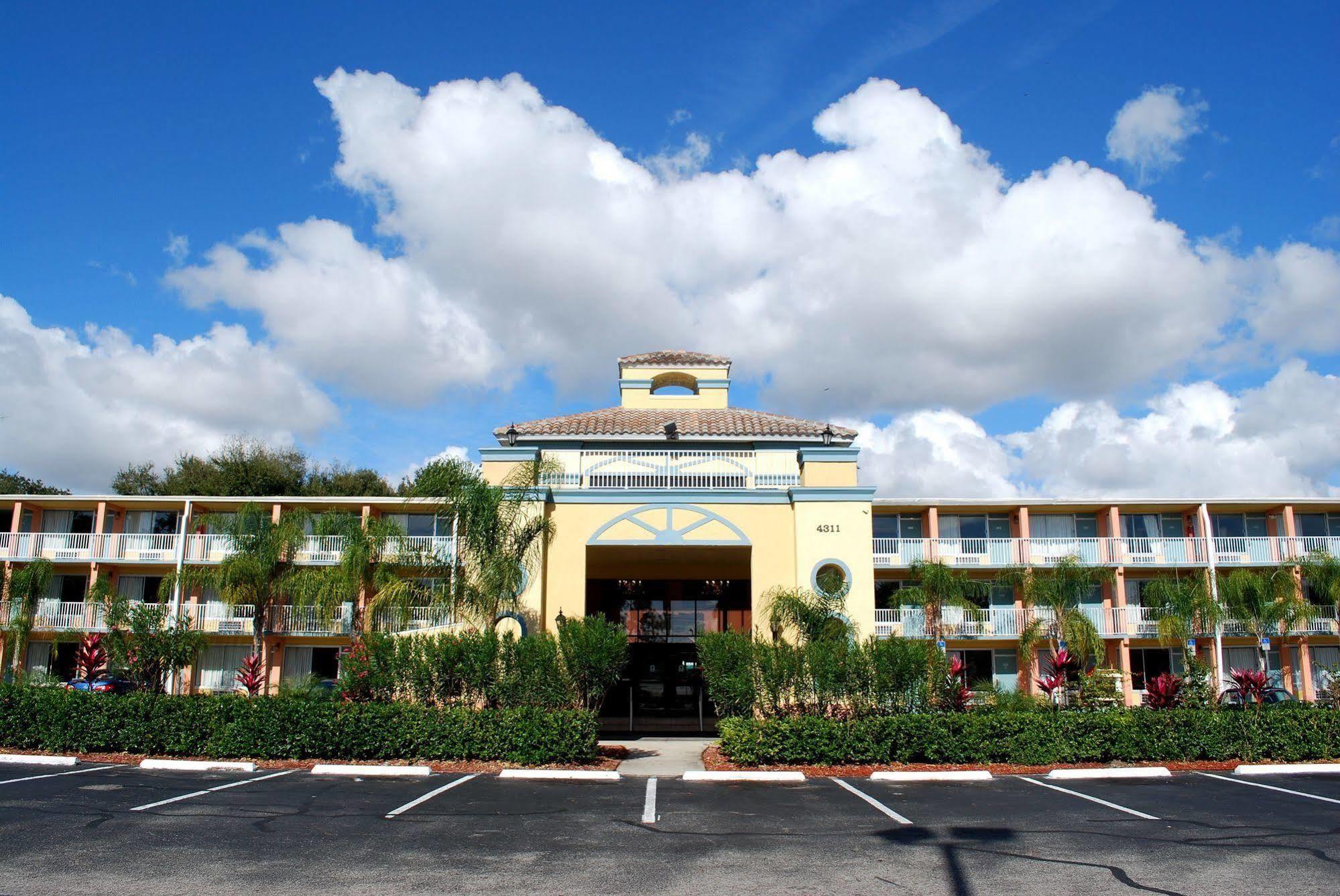 Howard Johnson By Wyndham Tropical Palms Kissimmee Exterior foto