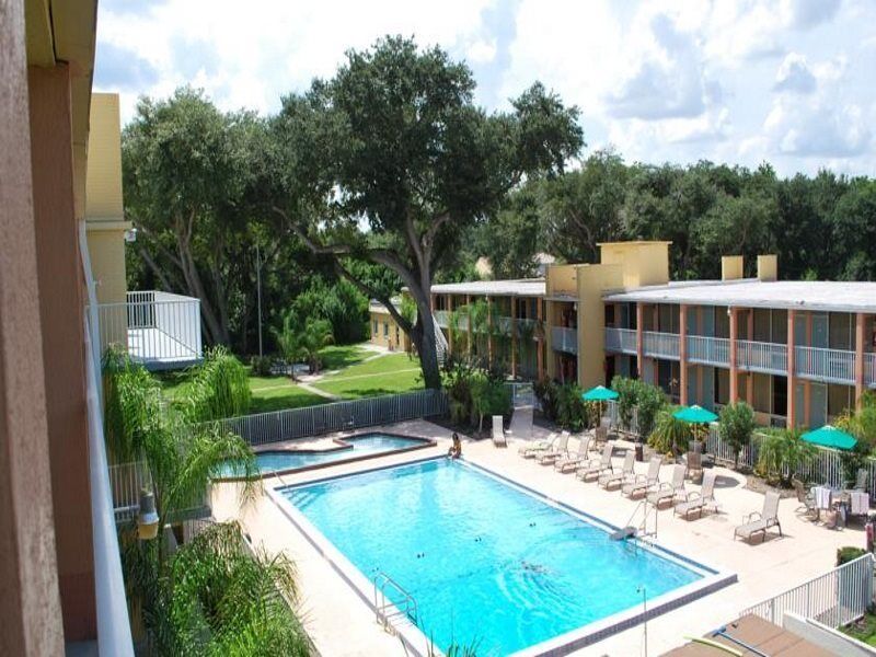Howard Johnson By Wyndham Tropical Palms Kissimmee Exterior foto